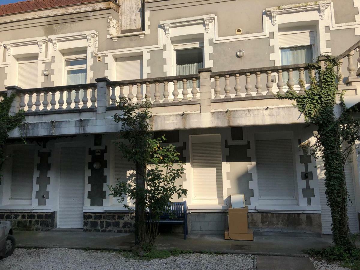 Aux Thermes Saint-Amand-les-Eaux Ngoại thất bức ảnh